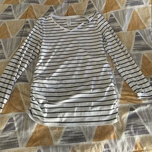 Ling sleeve maternity shirt